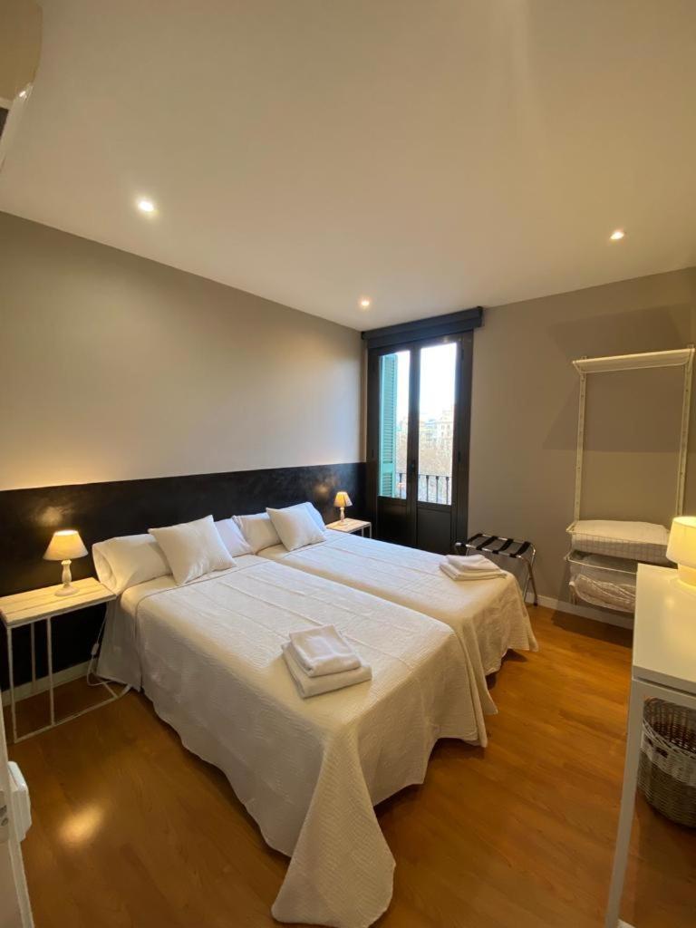 555 Apartments Bcn Barcelona Bagian luar foto